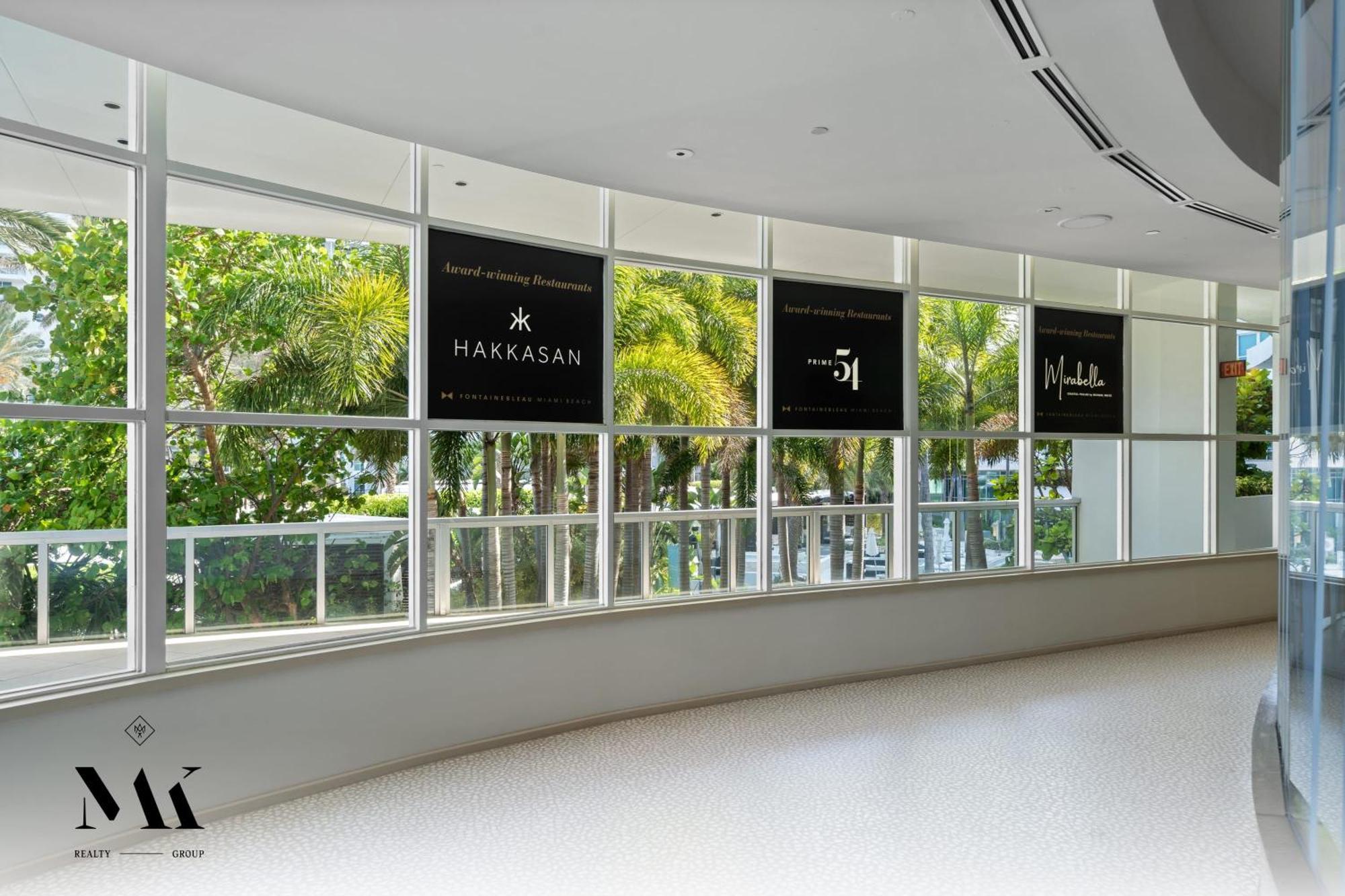 Fontainebleau Resort Balcony W Pool & Ocean View Miami Beach Exterior photo