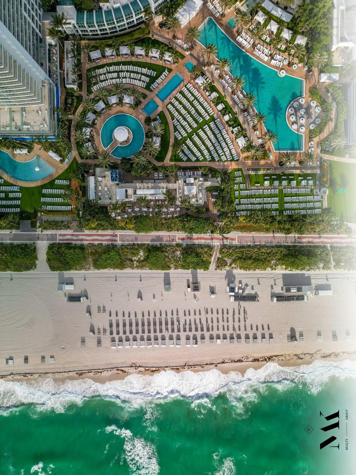 Fontainebleau Resort Balcony W Pool & Ocean View Miami Beach Exterior photo